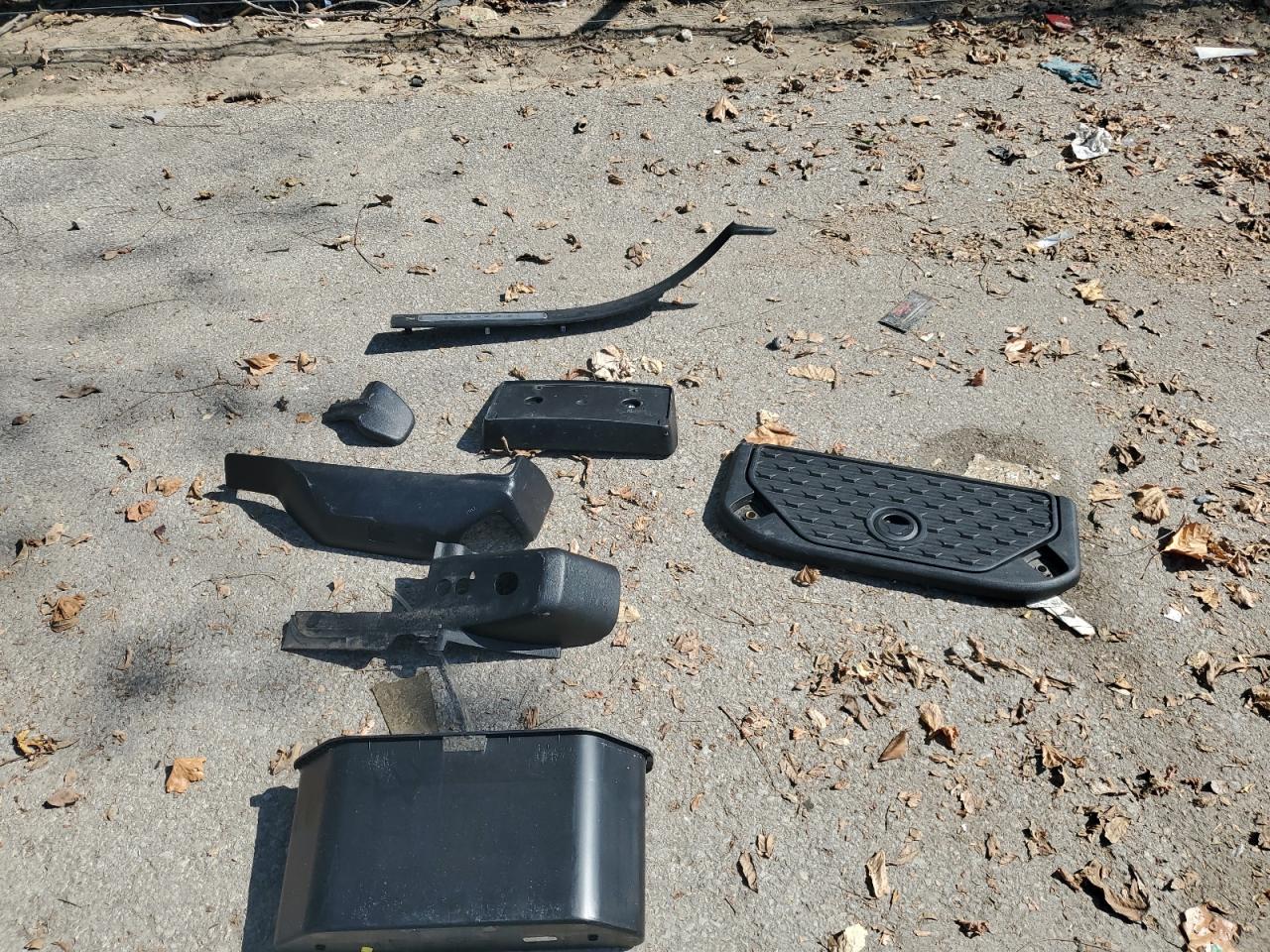 2022 RAM 1500 LARAMIE VIN:1C6SRFJT2NN235897