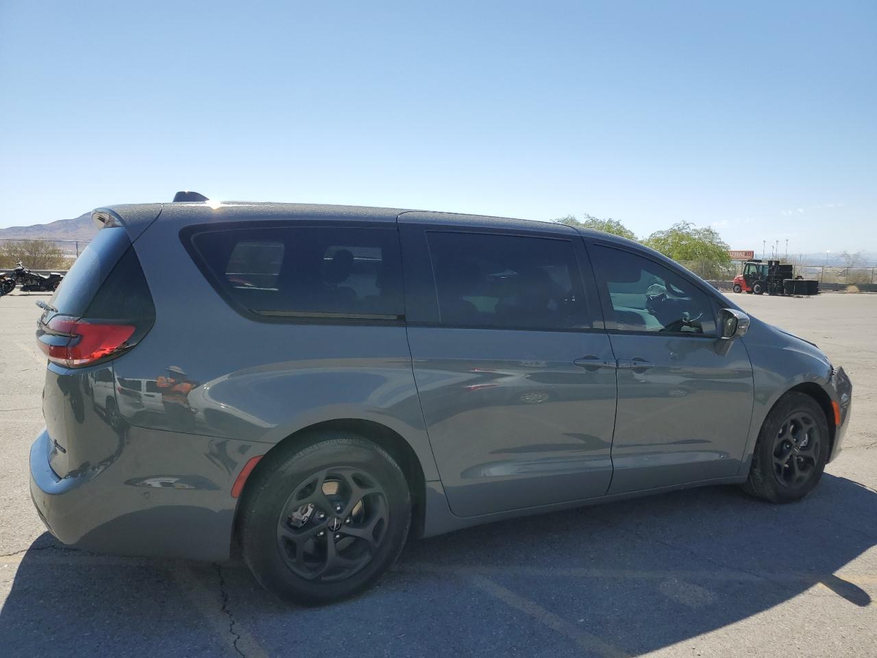 2022 CHRYSLER PACIFICA HYBRID TOURING L VIN:2C4RC1L74NR200731