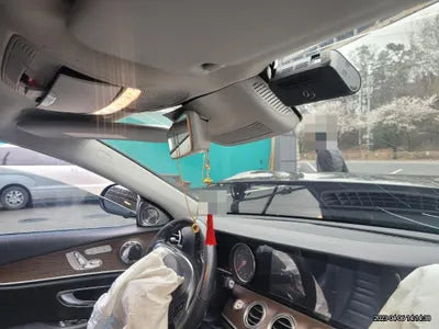 2017 Mercedes-Benz E 300 VIN: