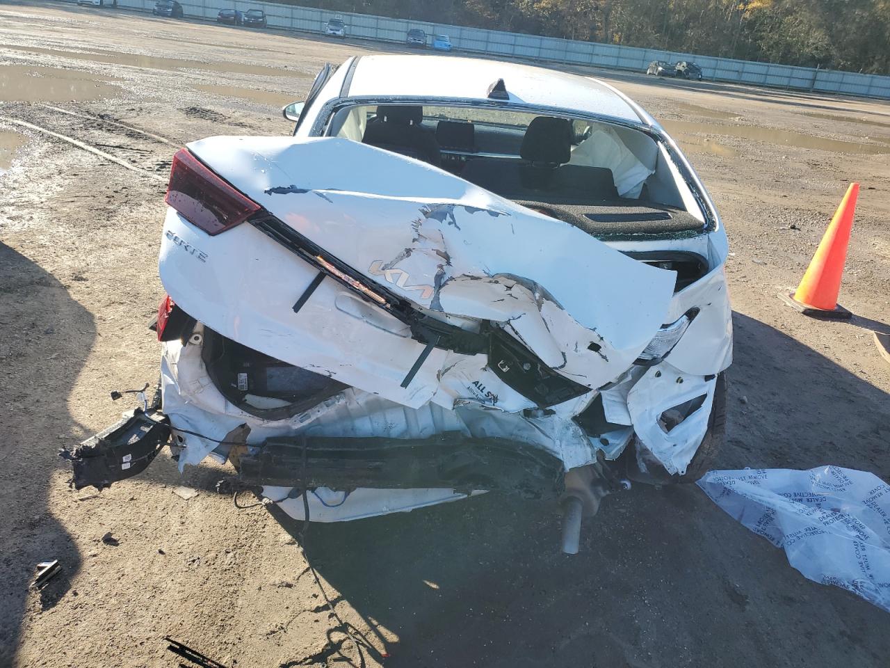 2023 KIA FORTE LX VIN:3KPF24AD0PE589209