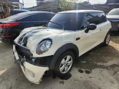 2016 MINI Cooper 735KMWMWXP5101G2A VIN:735KMWMWXP5101G2A