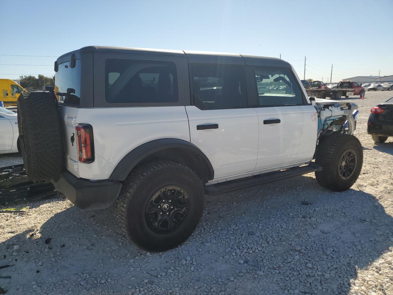 2023 FORD BRONCO BASE VIN:1FMEE5DP5PLB67101