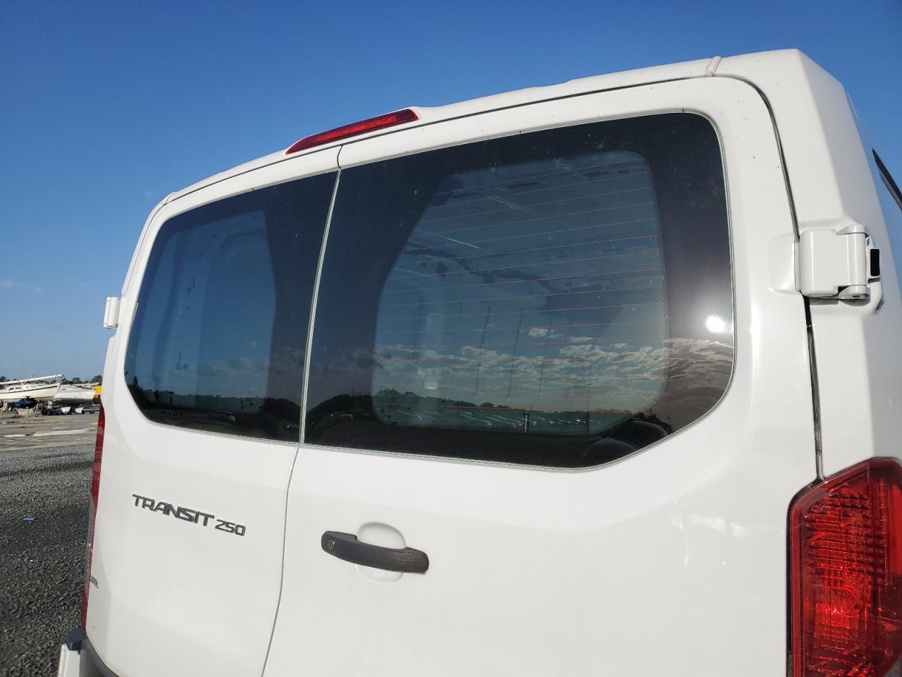 2022 FORD TRANSIT T-250 VIN:1FTBR1Y89NKA63432