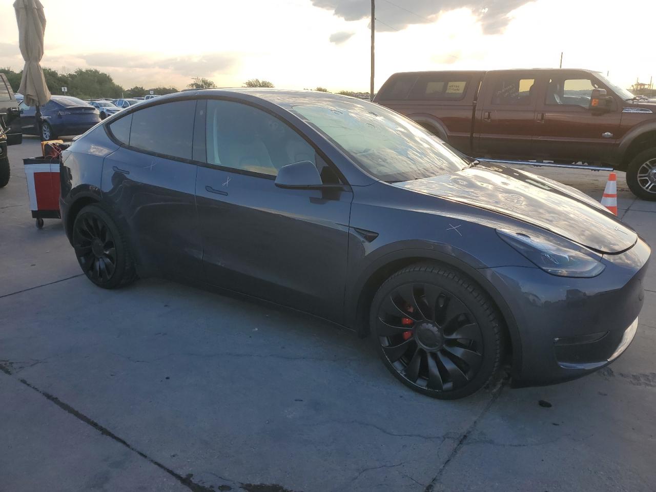 2022 TESLA MODEL Y  VIN:7SAYGDEF5NF494614