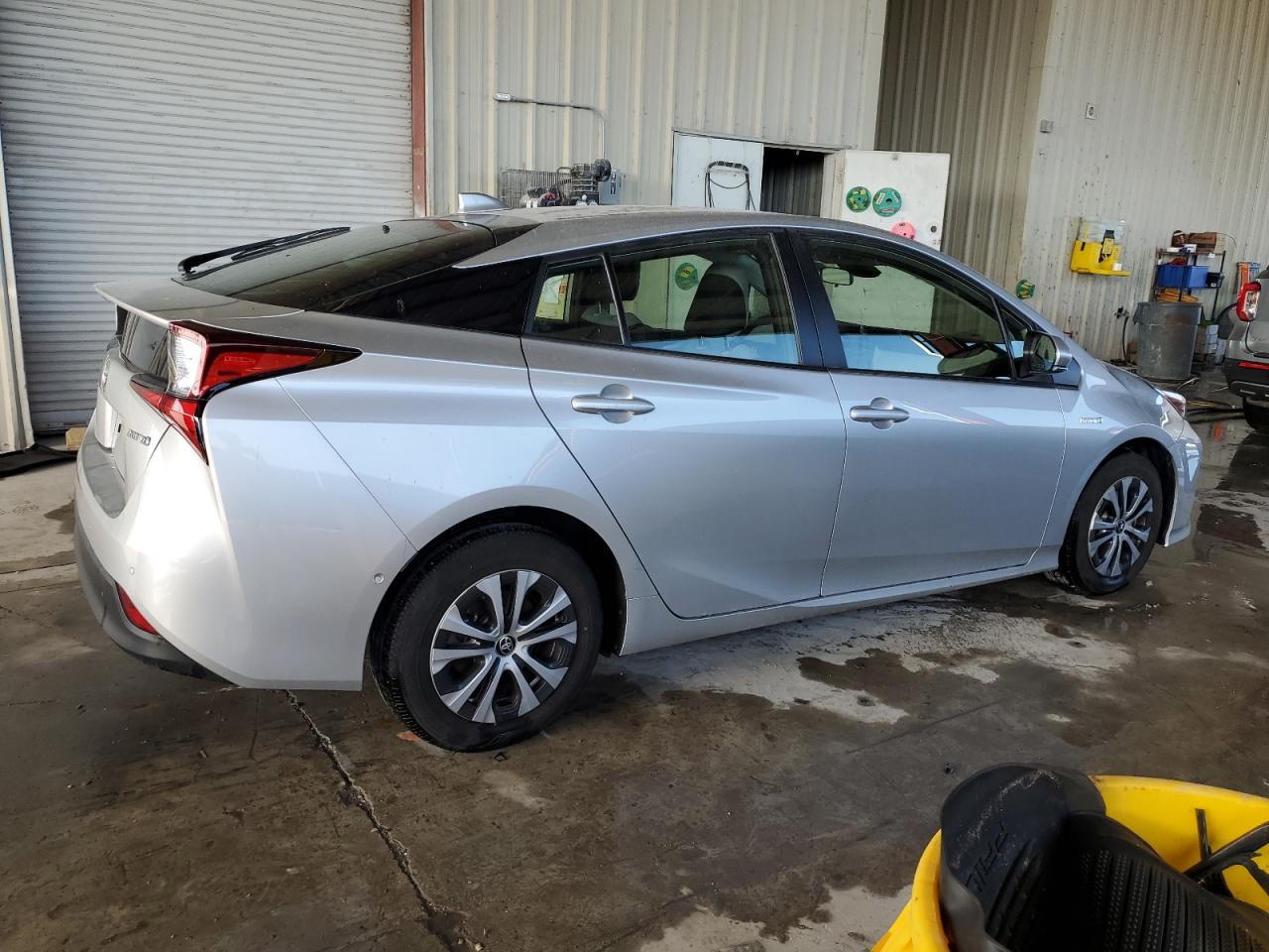 2022 TOYOTA PRIUS LE VIN:JTDL9MFU8N3034648