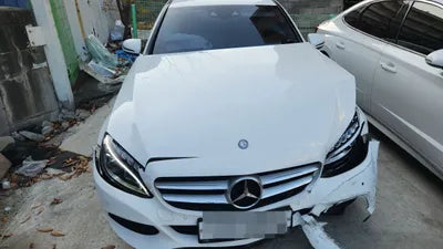 2015 Mercedes-Benz C 200 VIN: