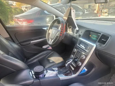 2016 Volvo S60 VIN: