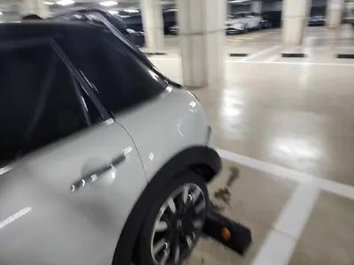 2020 MINI Cooper VIN: