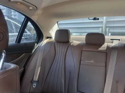 2016 Mercedes-Benz E 220 VIN: