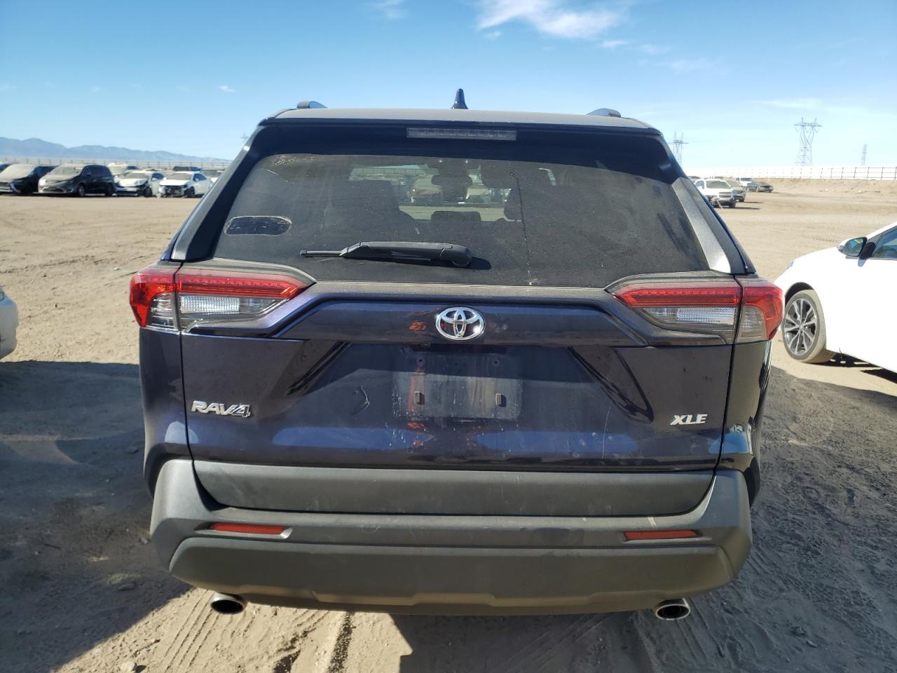 2022 TOYOTA RAV4 XLE VIN:2T3W1RFV0NW201902