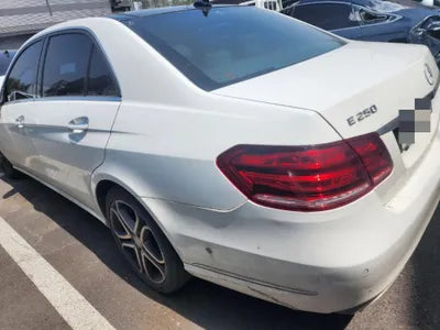 2015 Mercedes-Benz E 250 VIN: