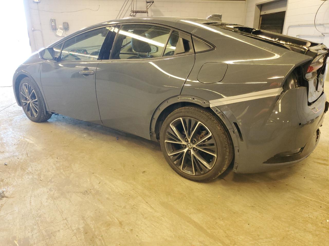 2023 TOYOTA PRIUS LE VIN:JTDADABU7P3004165