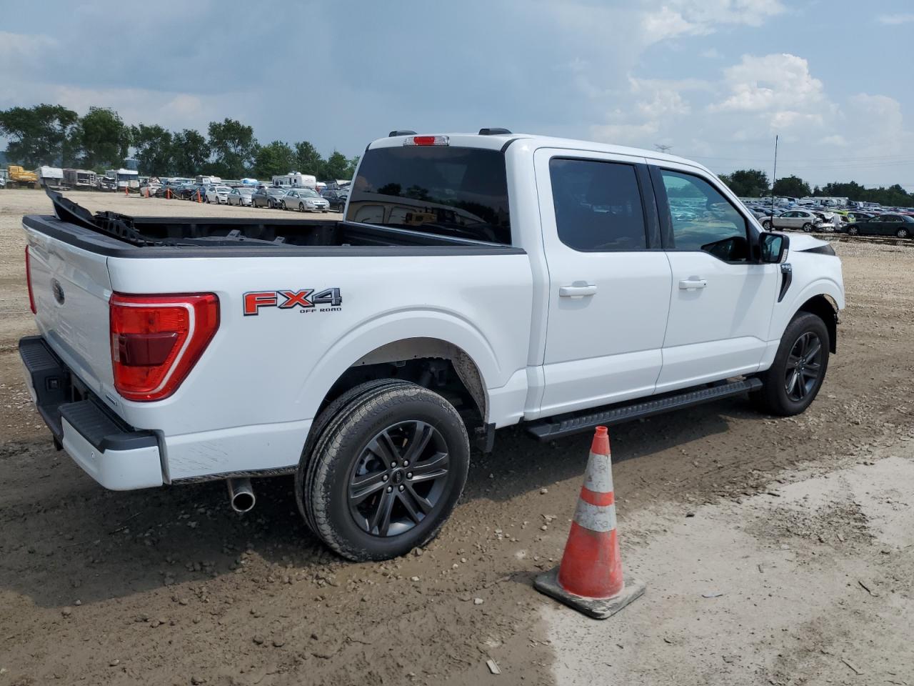 2022 FORD F150 SUPERCREW VIN:1FTFW1E85NKE61042