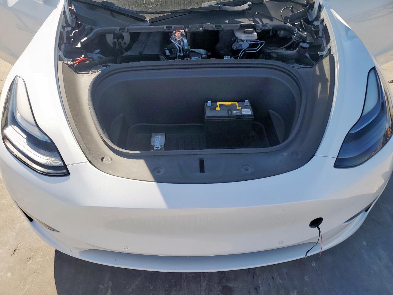 2022 TESLA MODEL Y VIN:7SAYGDEF9NF330184