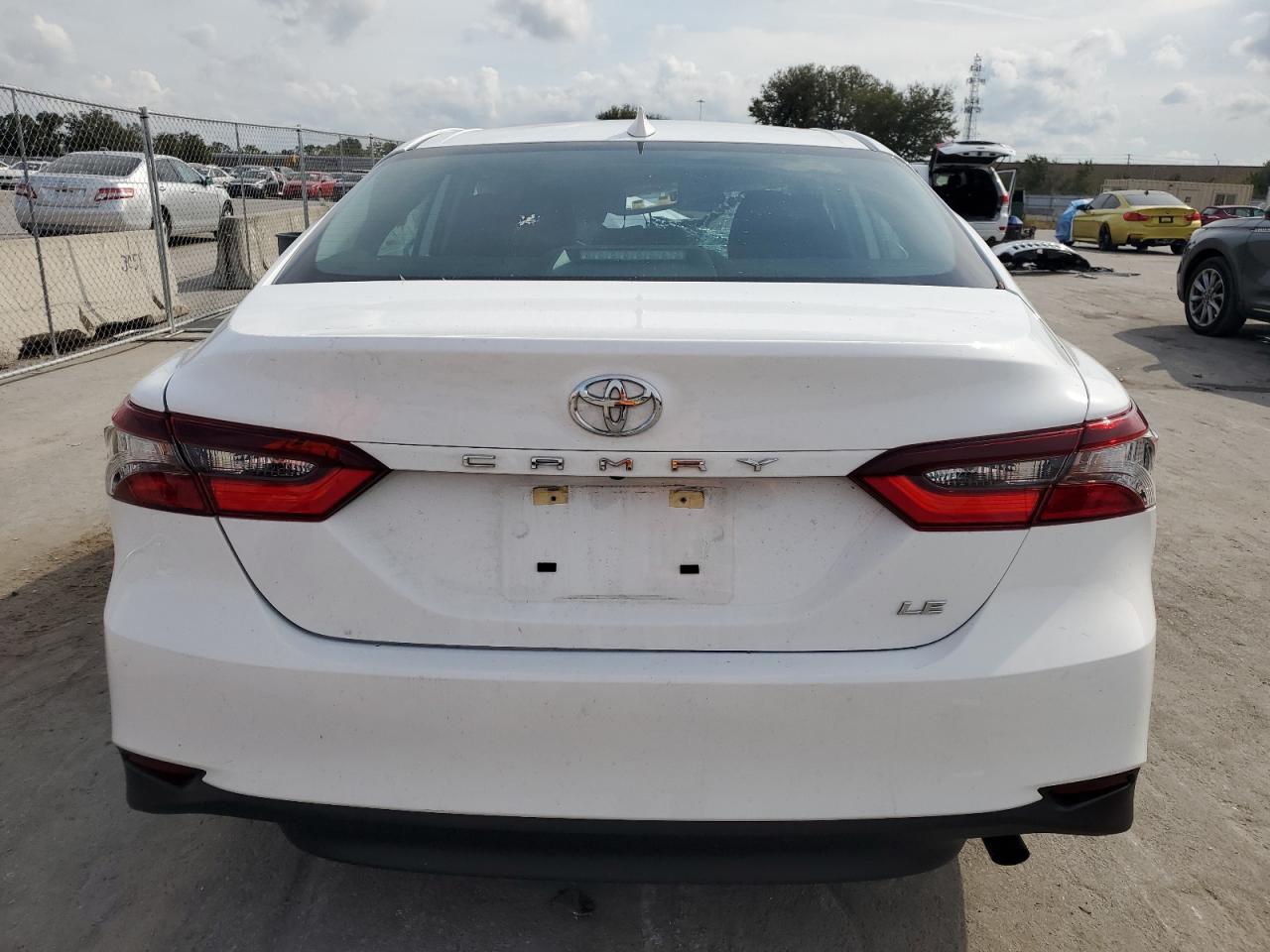 2022 TOYOTA CAMRY LE VIN:4T1C11AK8NU674179