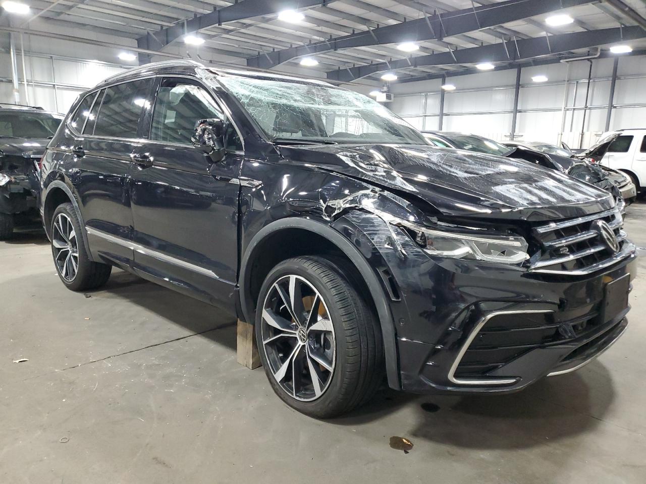 2022 VOLKSWAGEN TIGUAN SEL R-LINE VIN:3VV4B7AX9NM141266