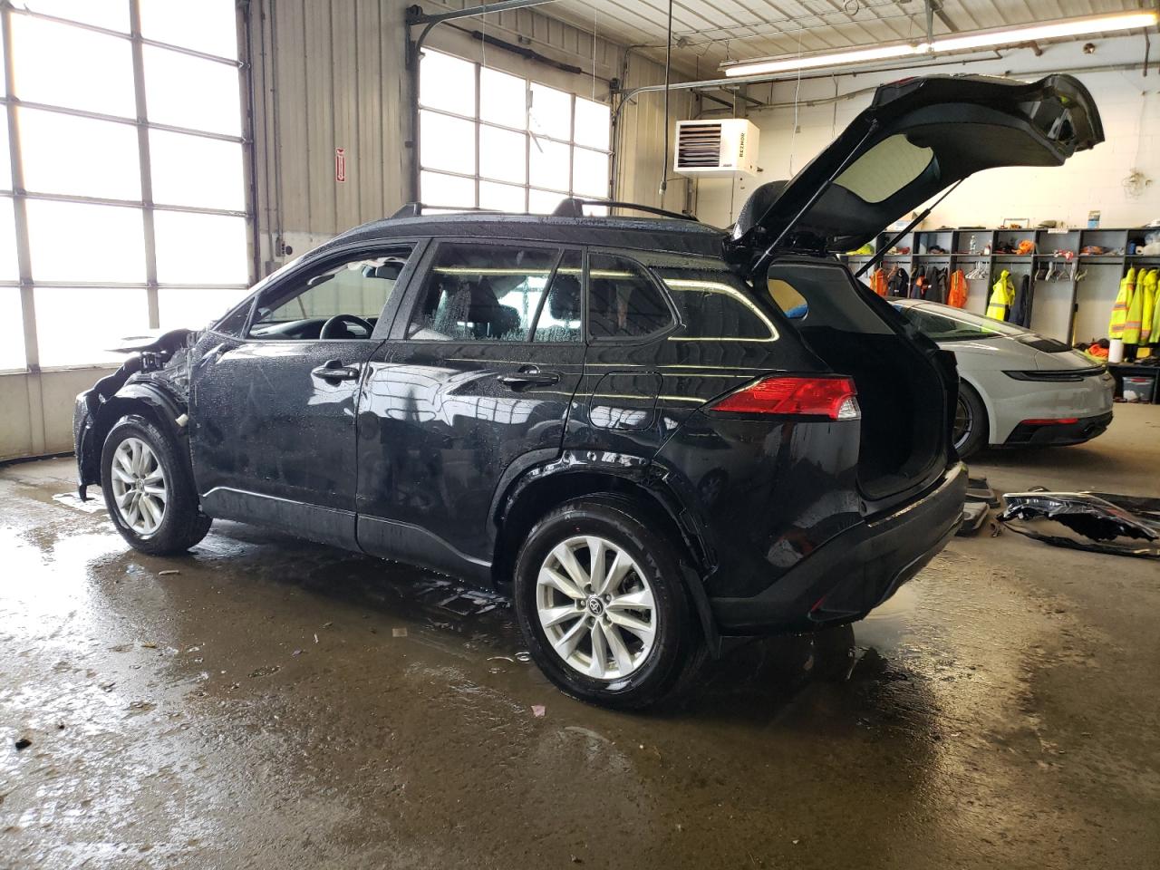 2023 TOYOTA COROLLA CROSS LE VIN:7MUCAABG4PV073931