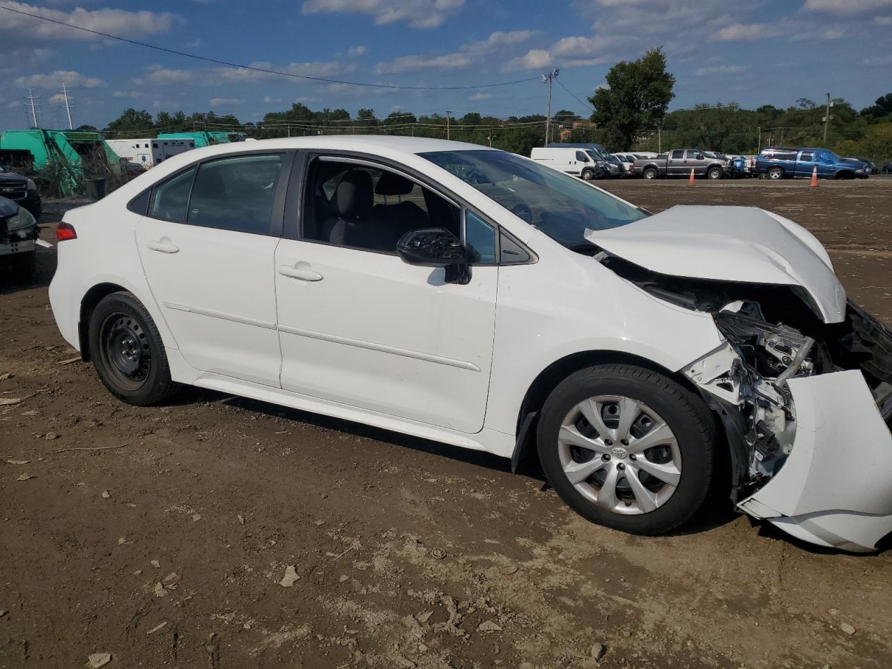 2022 TOYOTA COROLLA LE VIN:5YFEPMAE4NP309373