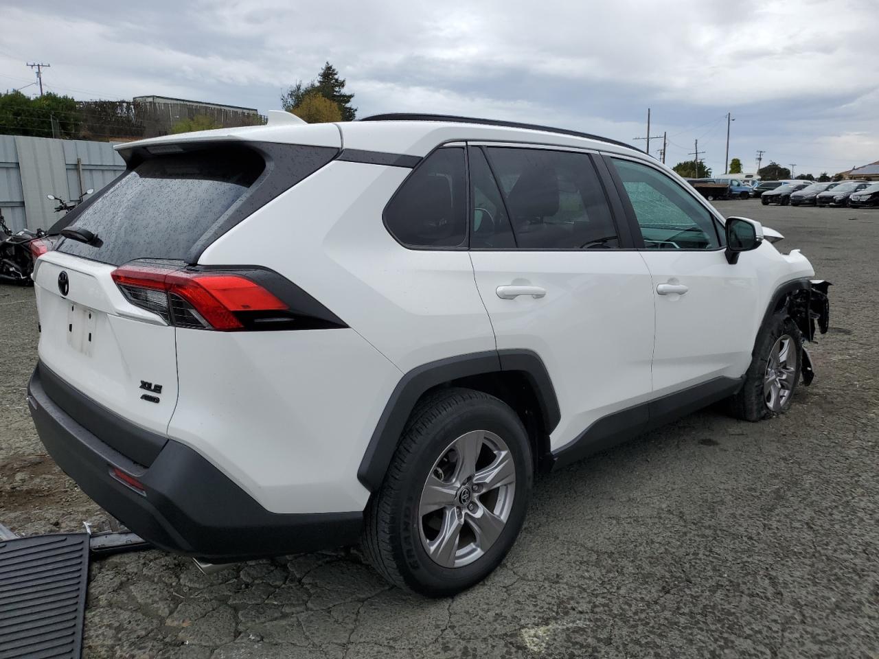 2022 TOYOTA RAV4 XLE VIN:2T3P1RFVXNC257349