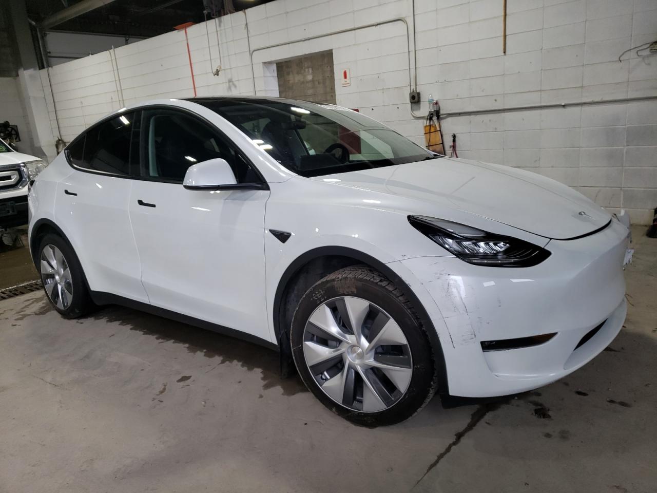 2023 TESLA MODEL Y  VIN:7SAYGDEE5PA112976