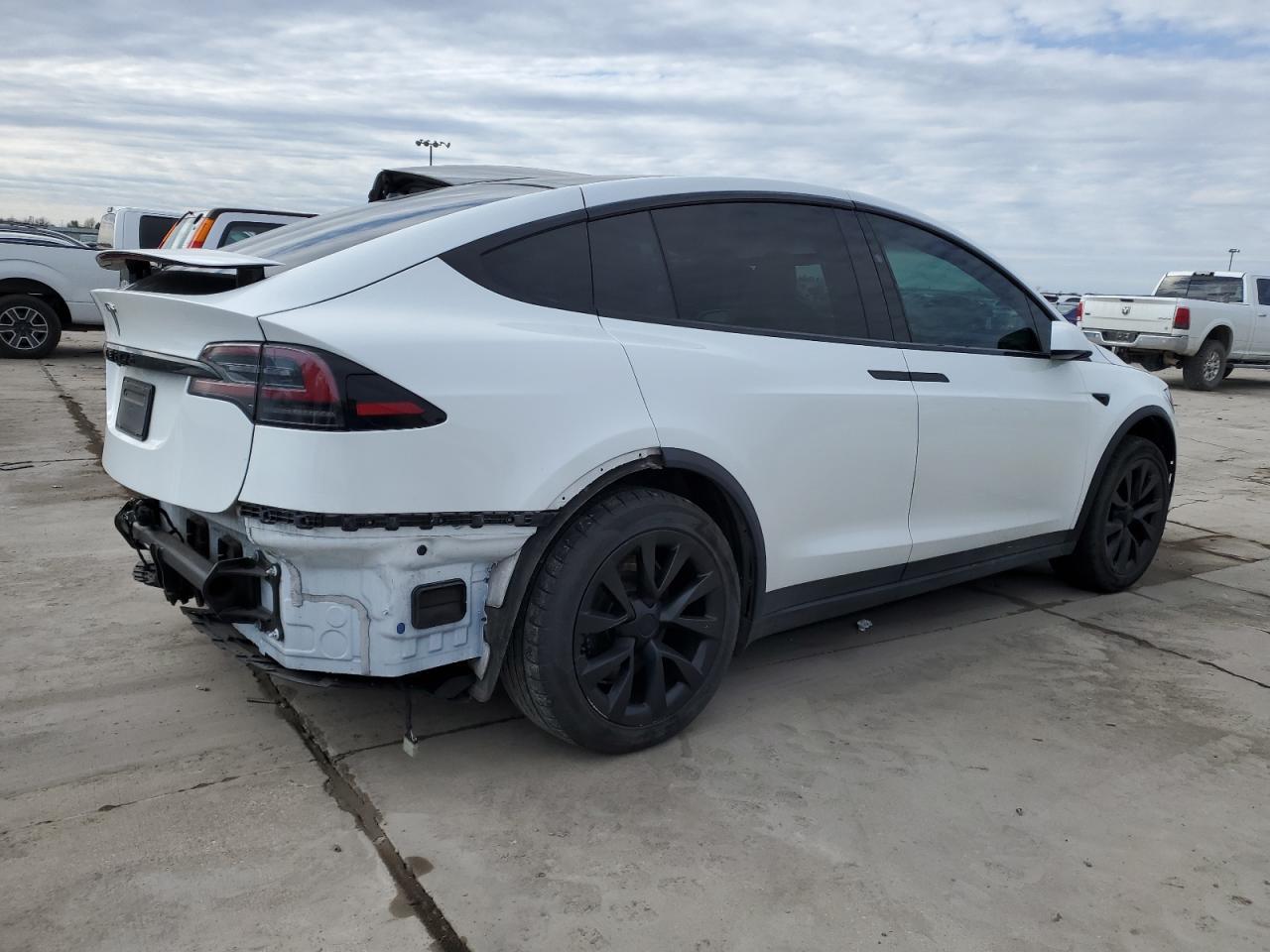 2022 TESLA MODEL X  VIN:7SAXCBE62NF342575