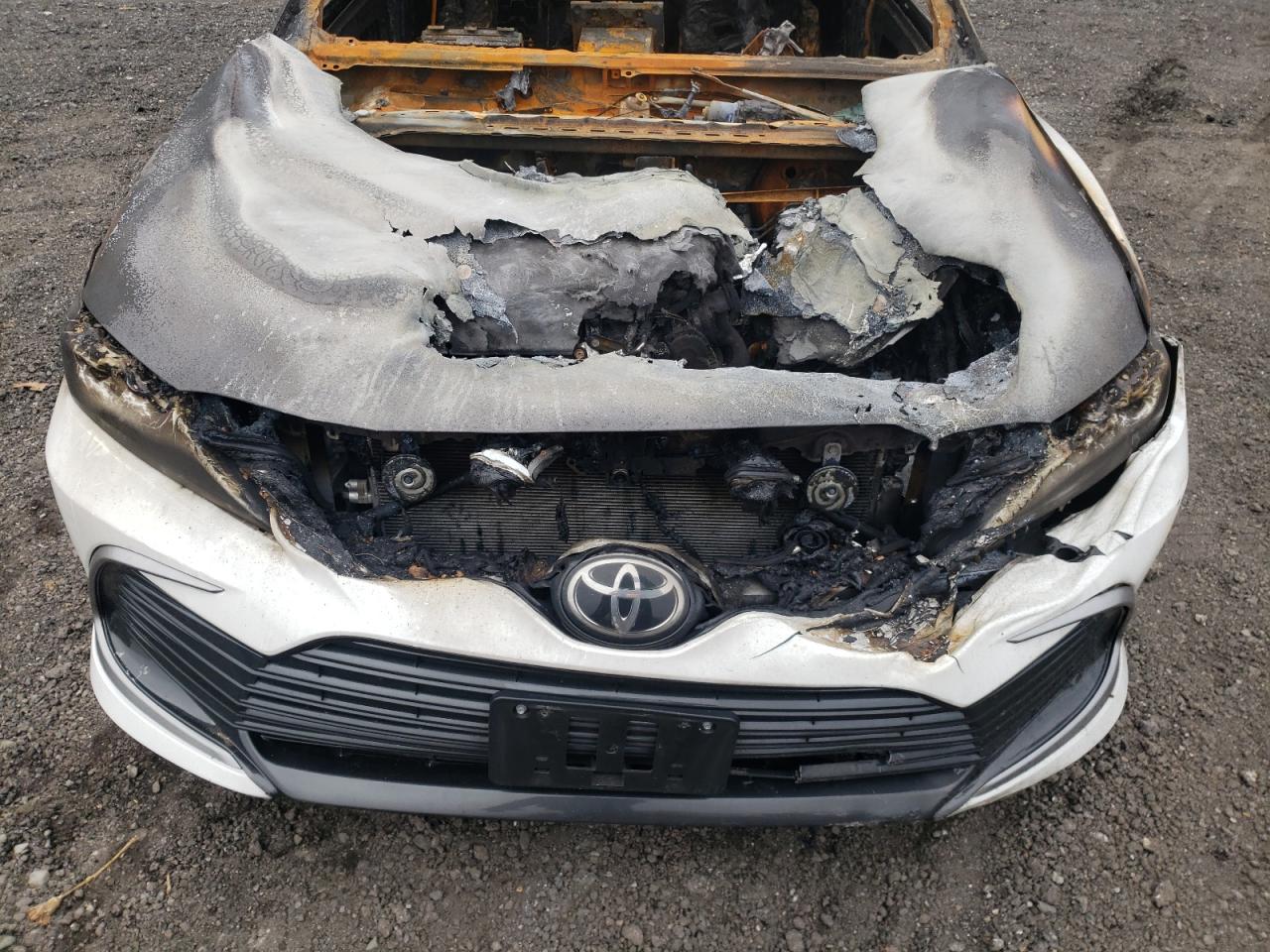 2022 TOYOTA CAMRY LE VIN:4T1C11AK7NU635728