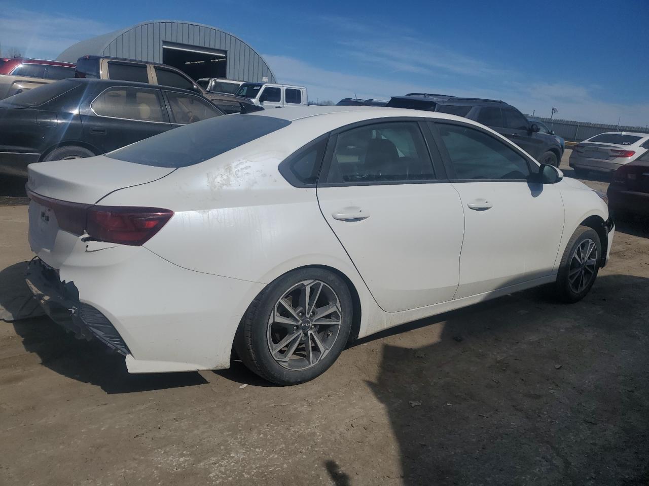 2022 KIA FORTE FE VIN:3KPF24ADXNE487686