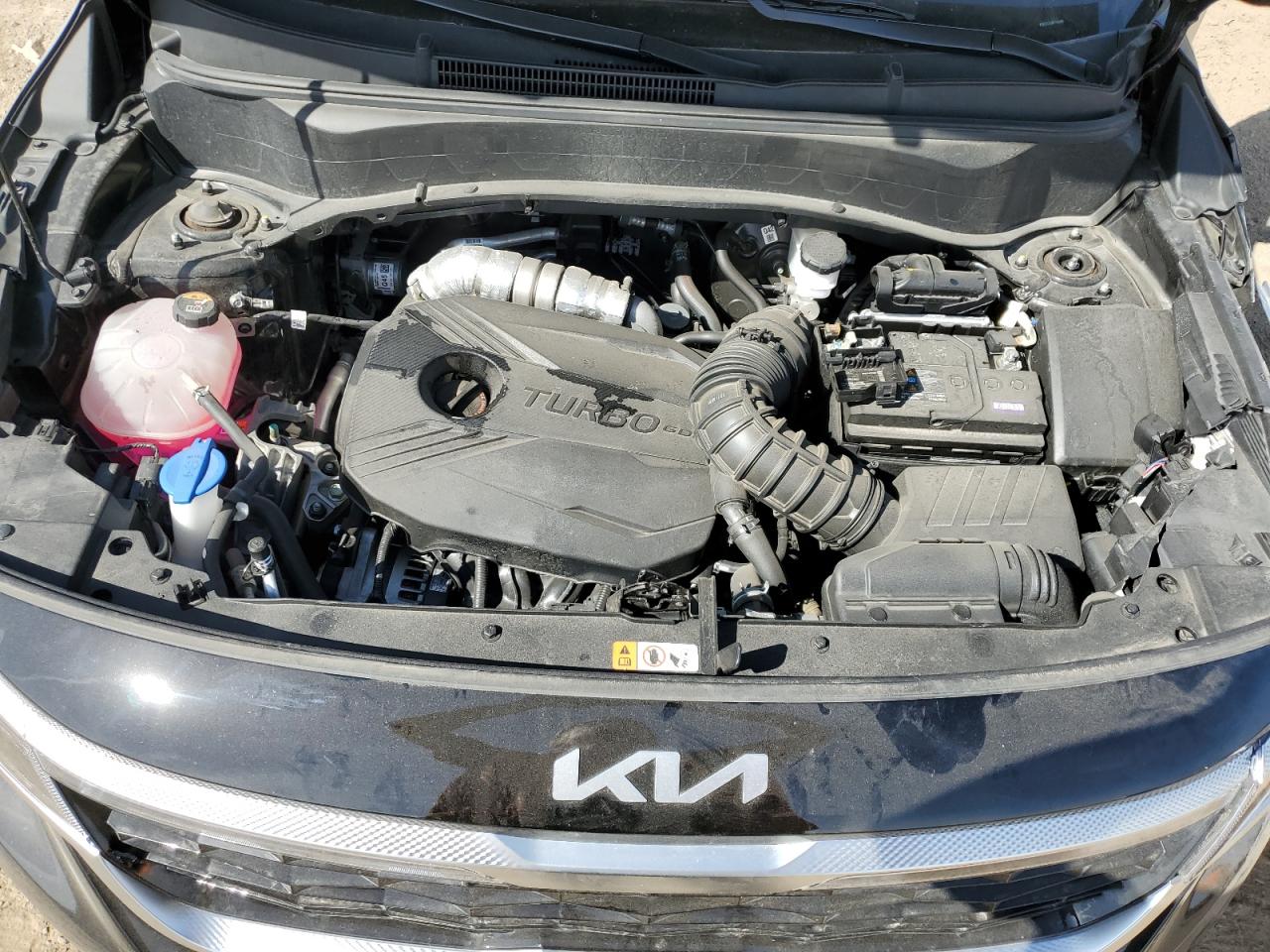2023 KIA SELTOS SX VIN:KNDETCA26P7435461