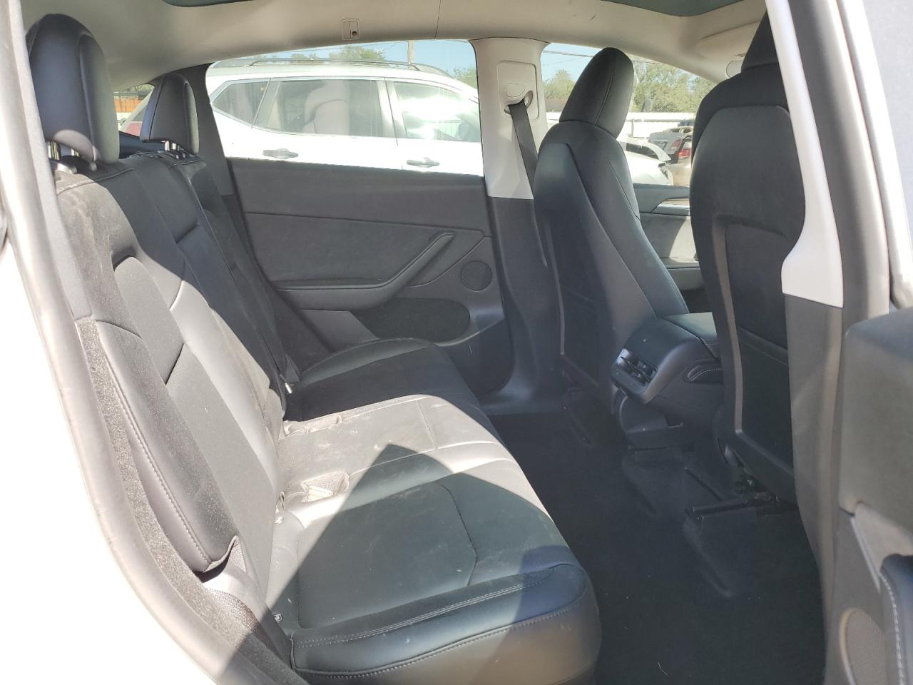 2022 TESLA MODEL Y  VIN:7SAYGDEE4NA012347