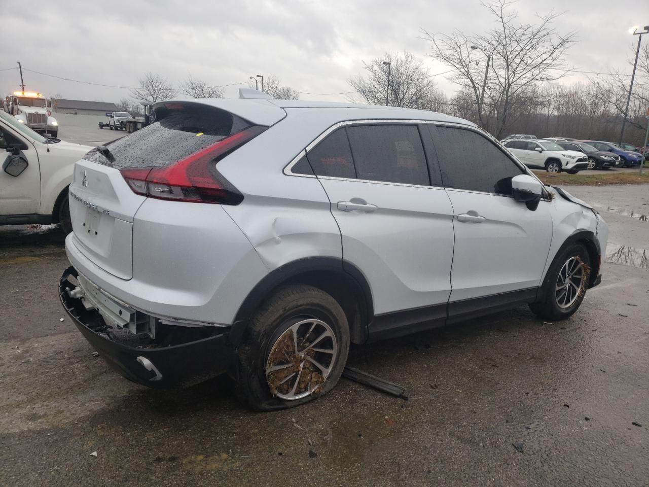 2023 MITSUBISHI ECLIPSE CROSS ES VIN:JA4ATUAA2PZ002682