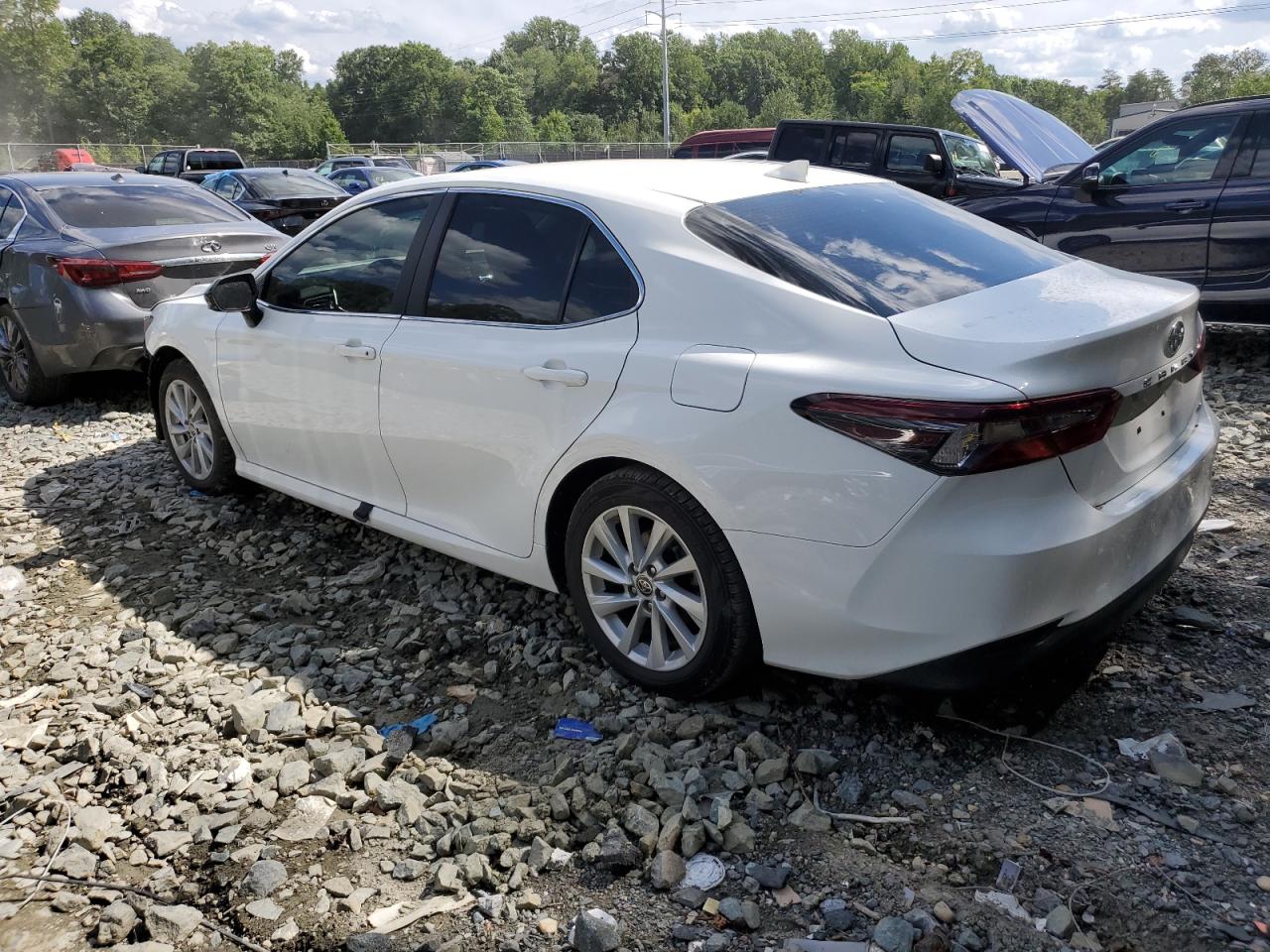 2022 TOYOTA CAMRY LE VIN:4T1C11AK4NU640384