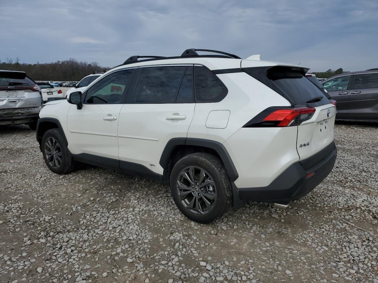 2022 TOYOTA RAV4 XLE PREMIUM VIN:JTMB6RFV6ND535039