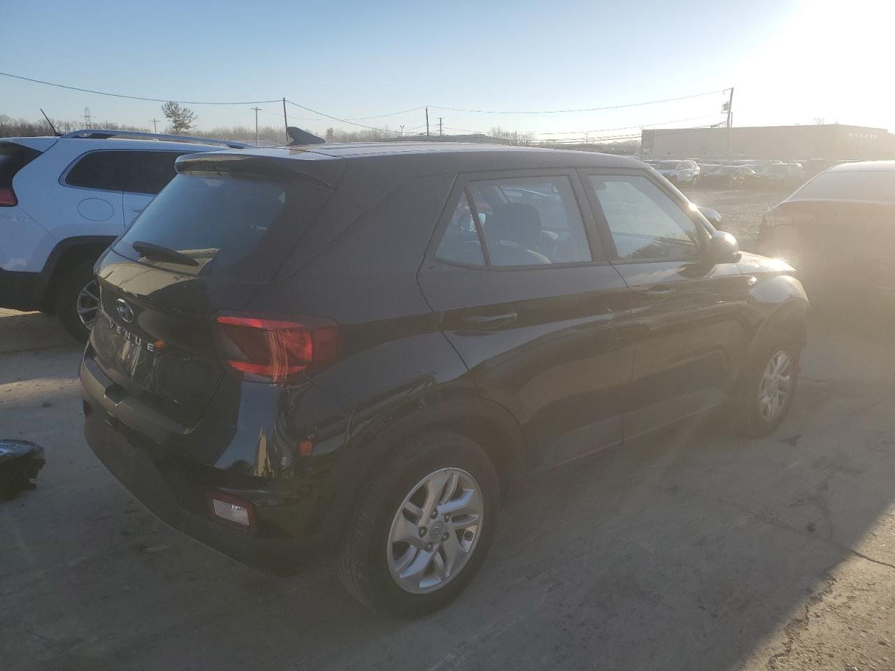 2022 HYUNDAI VENUE SE VIN:KMHRB8A37NU201026