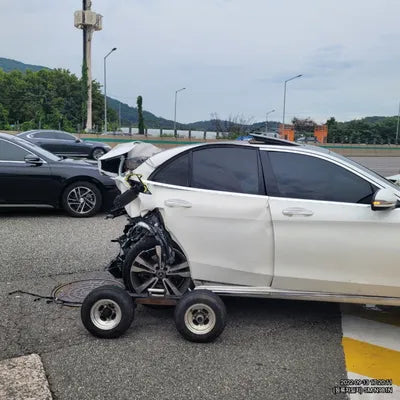 2017 Mercedes-Benz C 200 VIN: