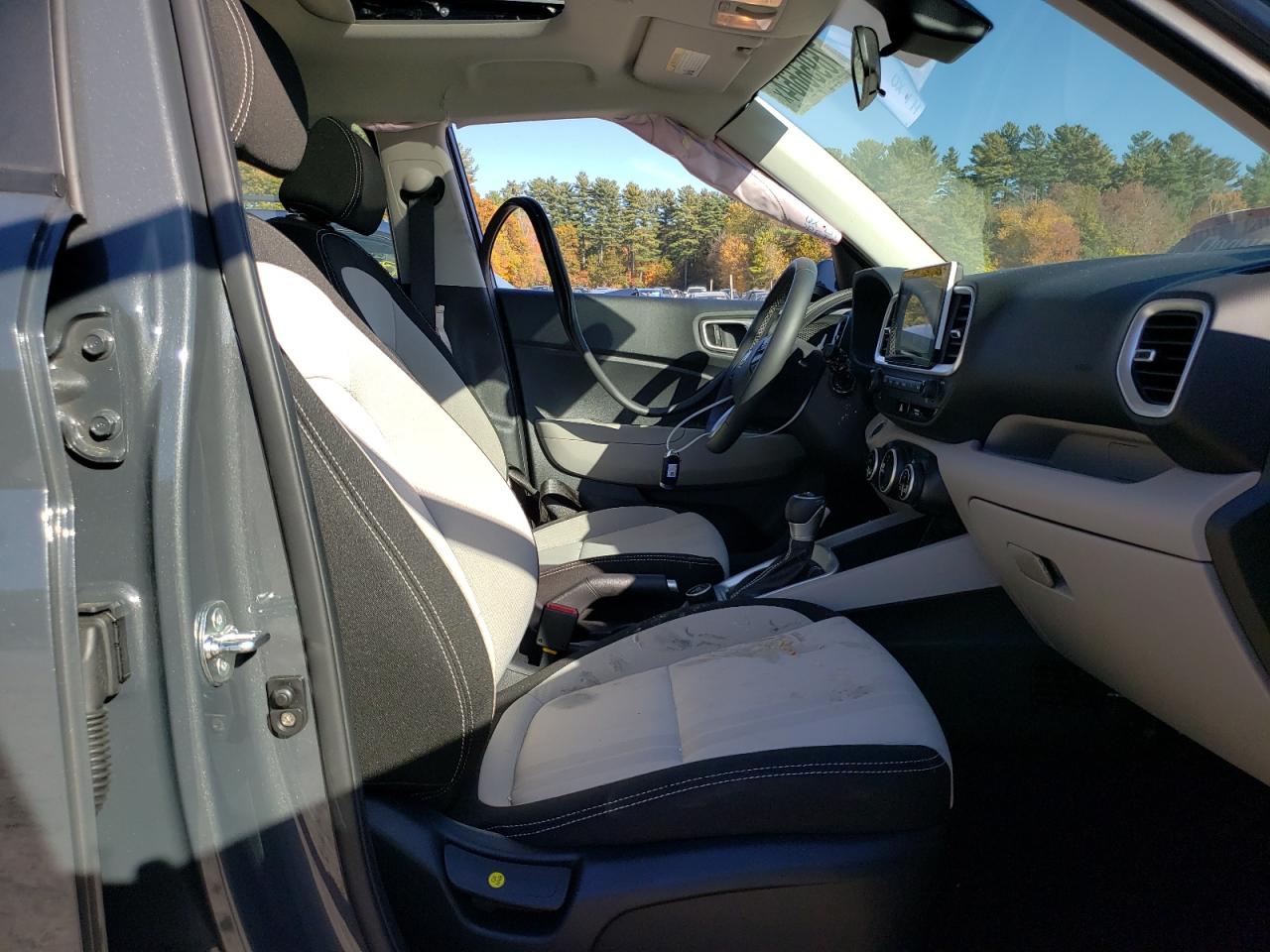 2024 HYUNDAI VENUE SEL VIN:KMHRC8A37RU324053