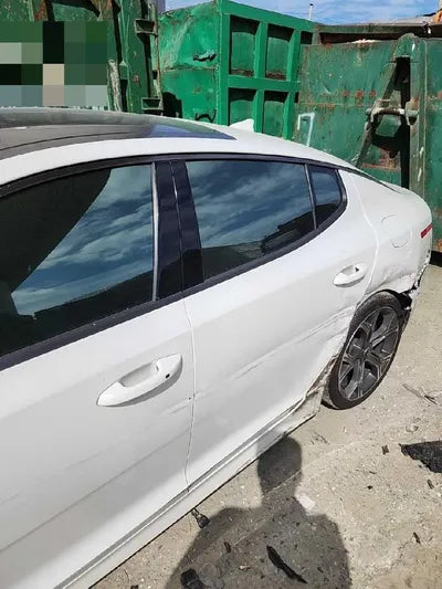2018 Kia Stinger KNAE751CBJS033997 VIN:KNAE751CBJS033997