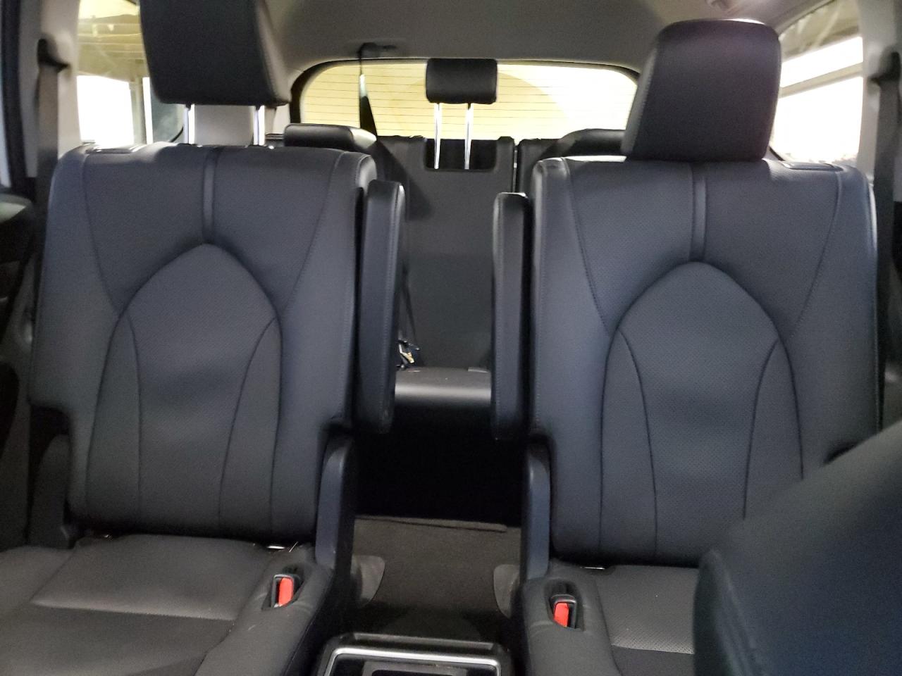 2024 TOYOTA GRAND HIGHLANDER XLE VIN:5TDAAAA59RS000526