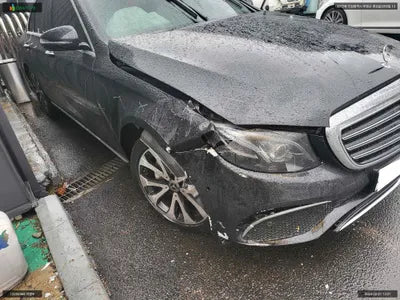 2018 Mercedes-Benz E 220 WDDZF0EB3JA365256 VIN:WDDZF0EB3JA365256