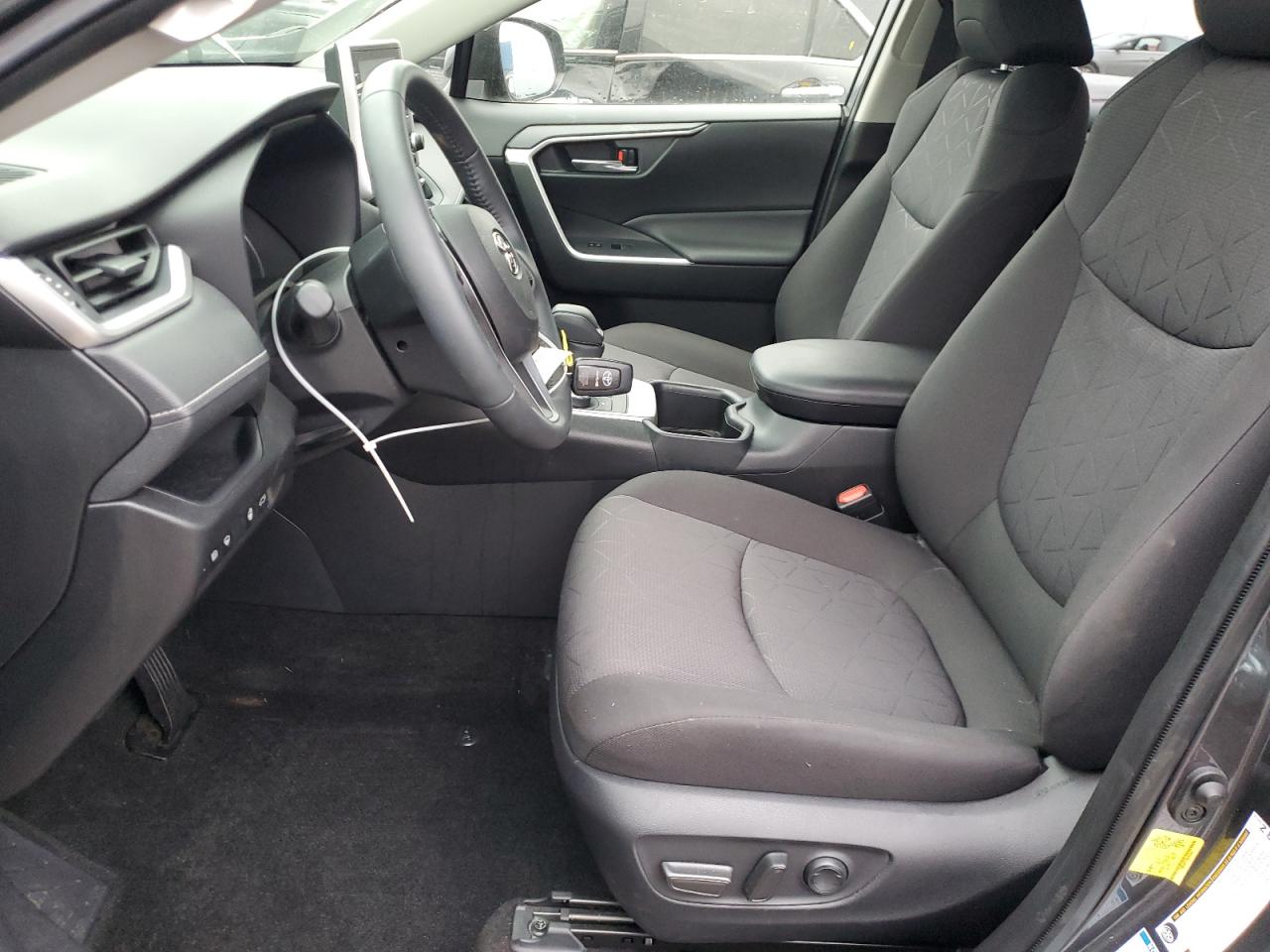 2022 TOYOTA RAV4 XLE VIN:JTMRWRFV9ND569491