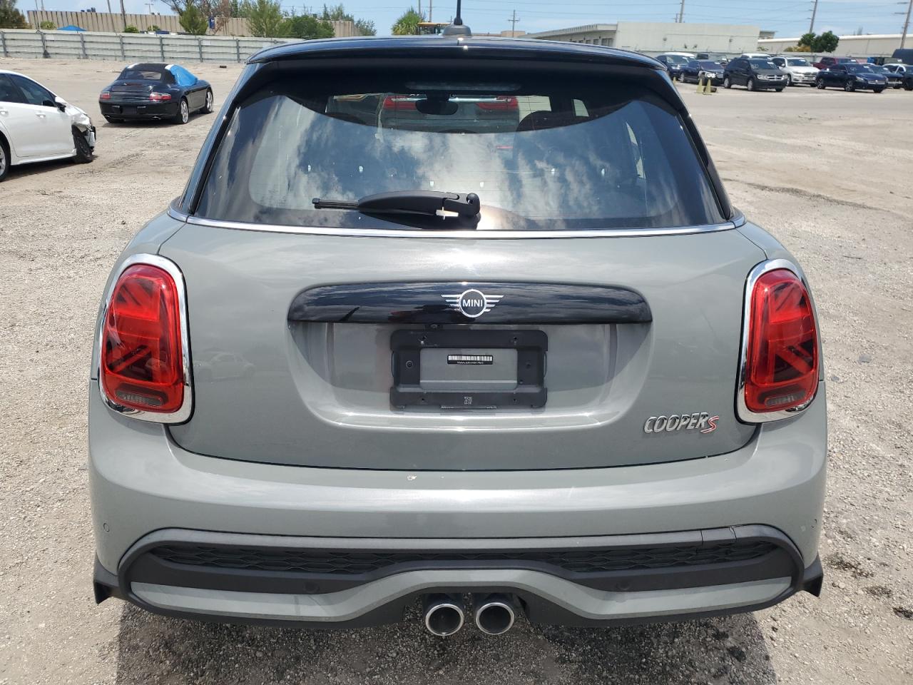 2022 MINI COOPER S VIN:WMW53DK07N2S29883