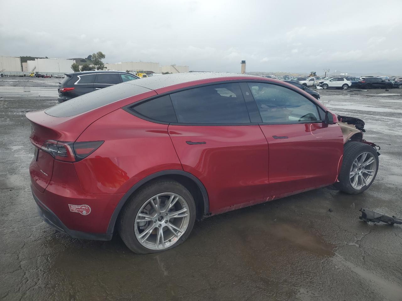 2024 TESLA MODEL Y  VIN:7SAYGAEE0RF994823