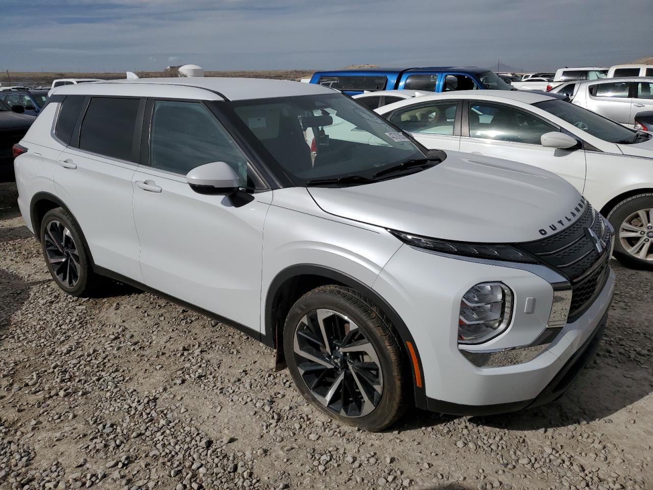 2022 MITSUBISHI OUTLANDER ES VIN:JA4J4TA8XNZ027959