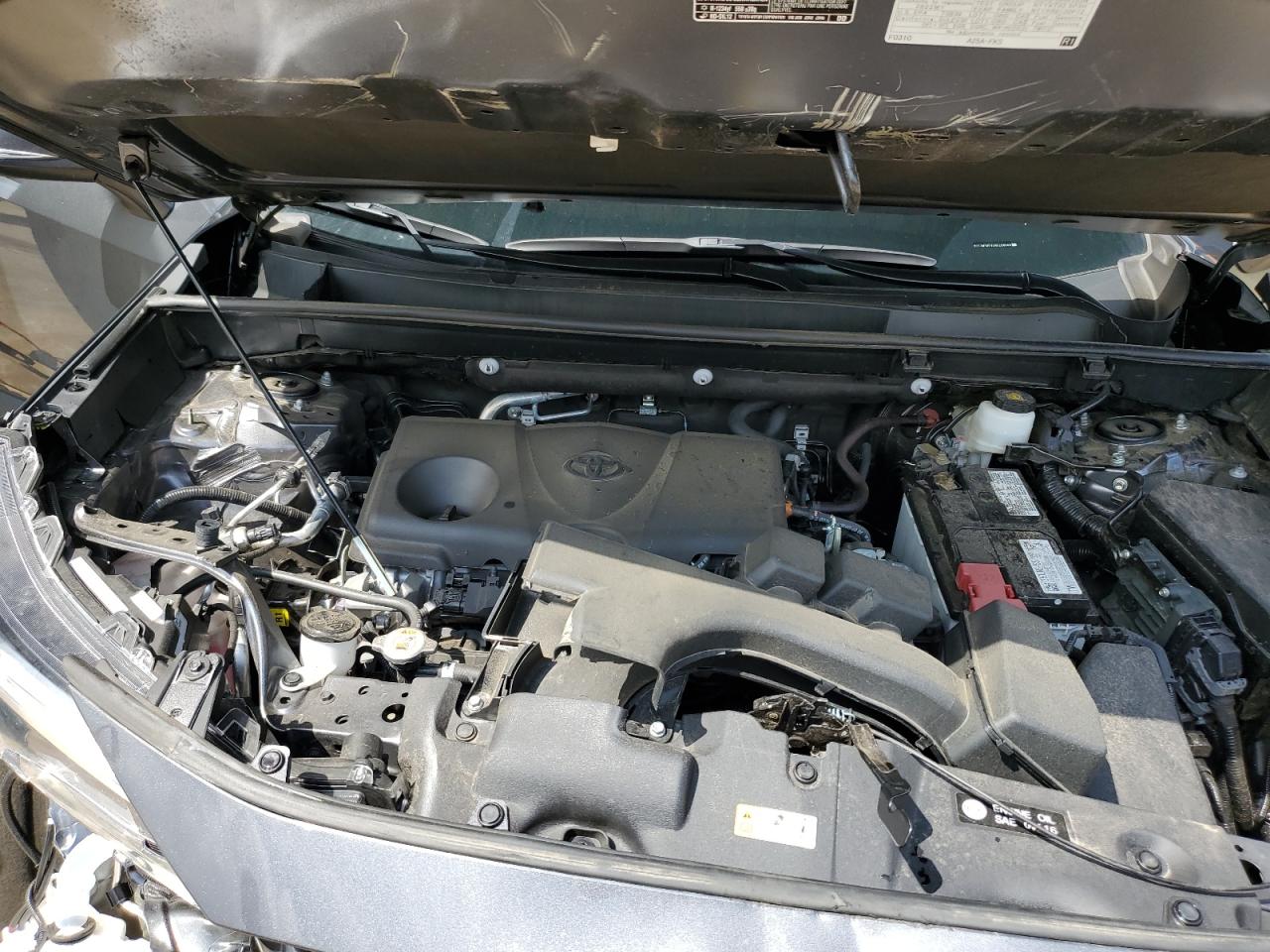 2022 TOYOTA RAV4 XLE VIN:2T3W1RFV5NC208068