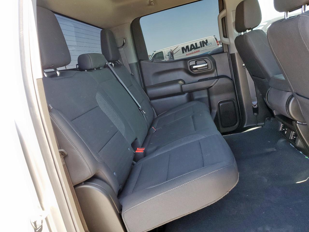 2024 CHEVROLET SILVERADO K1500 CUSTOM VIN:1GCPDBEK0RZ200958