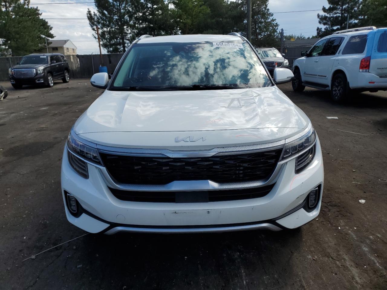 2023 KIA SELTOS SX VIN:KNDETCA22P7420701