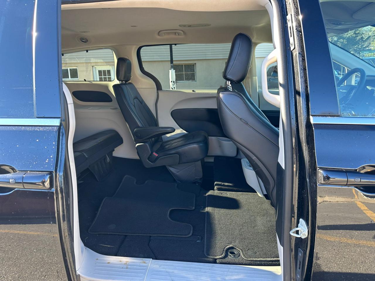2022 CHRYSLER PACIFICA TOURING L VIN:2C4RC1BG3NR233365