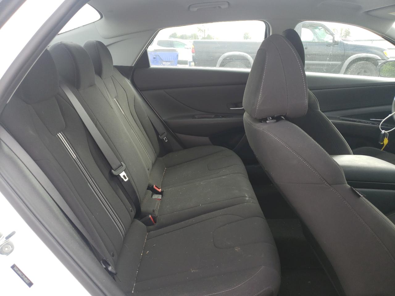 2023 HYUNDAI ELANTRA SEL VIN:5NPLM4AG7PH105877