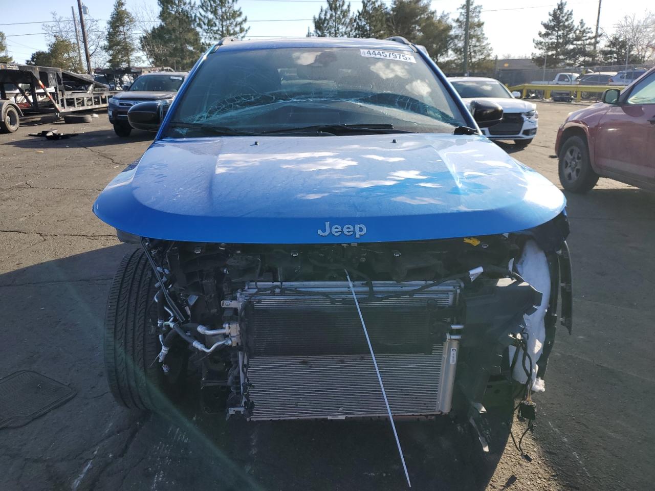 2024 JEEP COMPASS LATITUDE LUX VIN:3C4NJDFN7RT115241