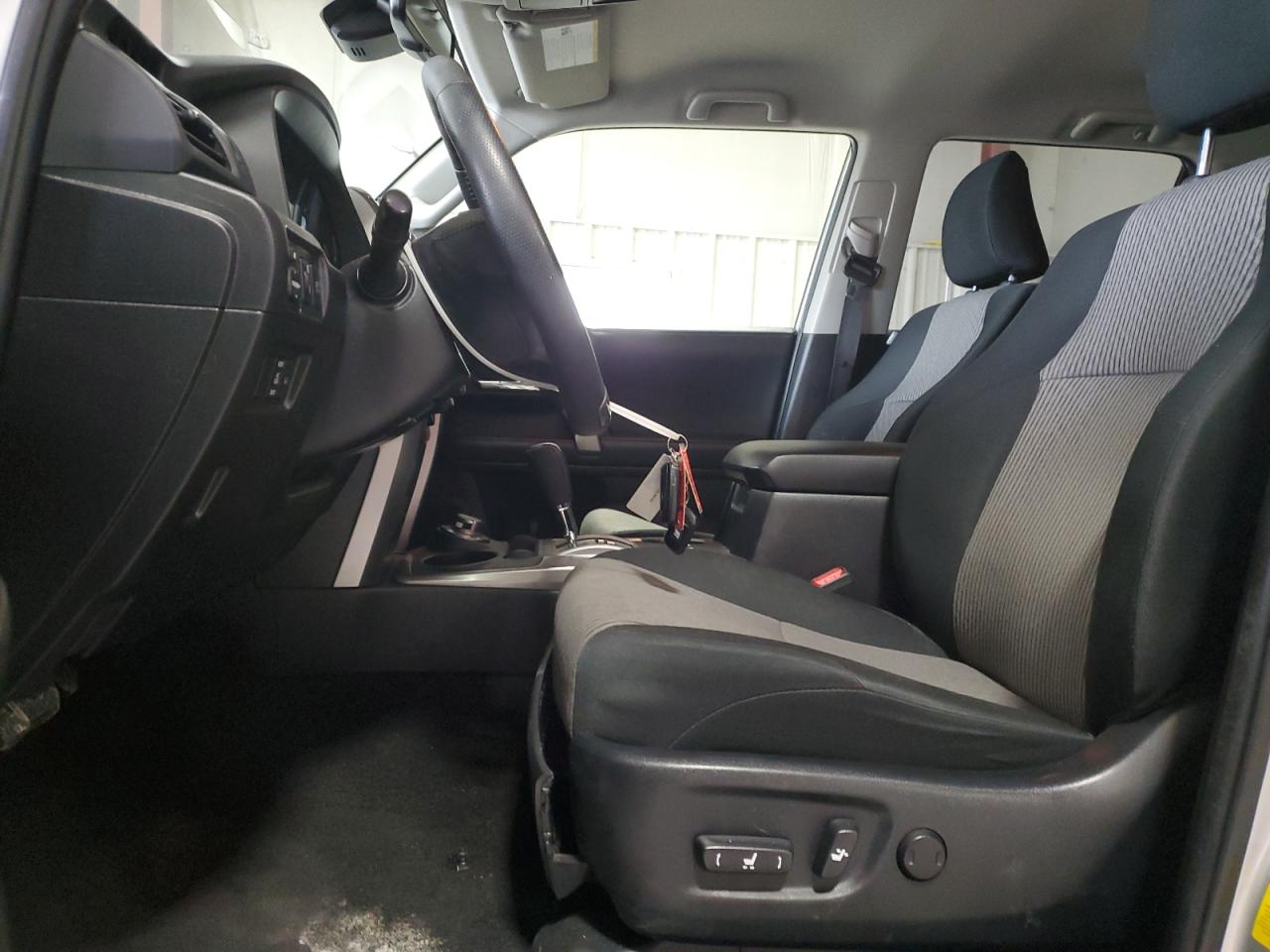 2023 TOYOTA 4RUNNER SE VIN:JTEMU5JR4P6126042