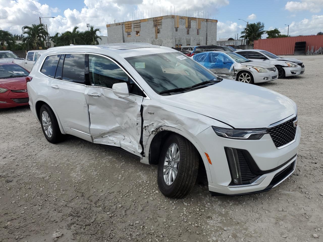 2024 CADILLAC XT6 LUXURY VIN:1GYKPAR4XRZ746989